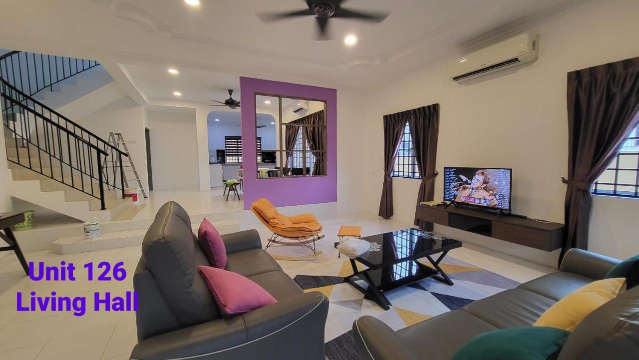 Ipoh Family Villa-Spacious Stay For 21 Or 42Pax Exterior photo