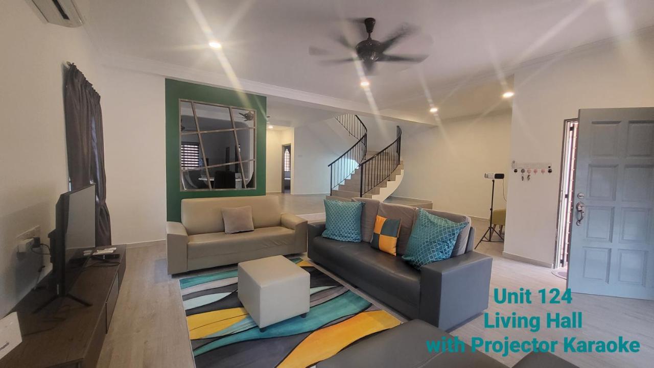 Ipoh Family Villa-Spacious Stay For 21 Or 42Pax Exterior photo