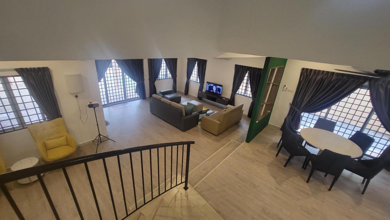 Ipoh Family Villa-Spacious Stay For 21 Or 42Pax Exterior photo