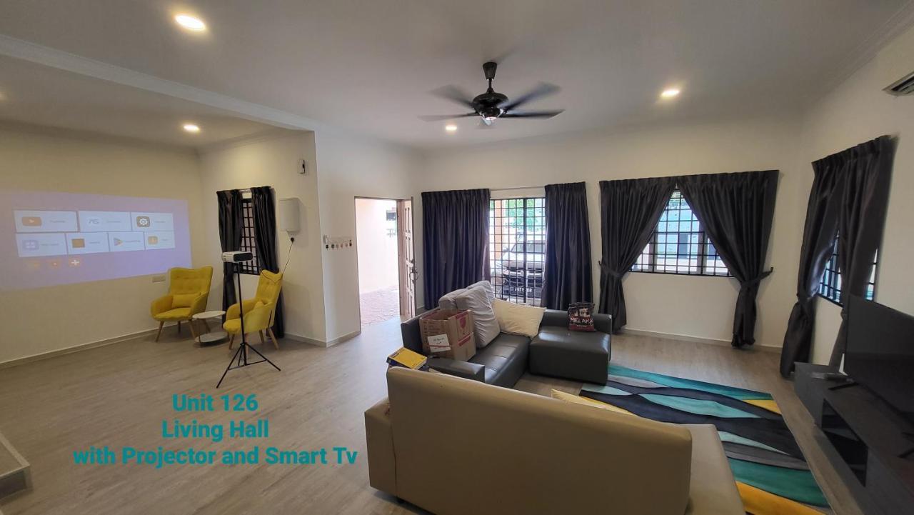 Ipoh Family Villa-Spacious Stay For 21 Or 42Pax Exterior photo