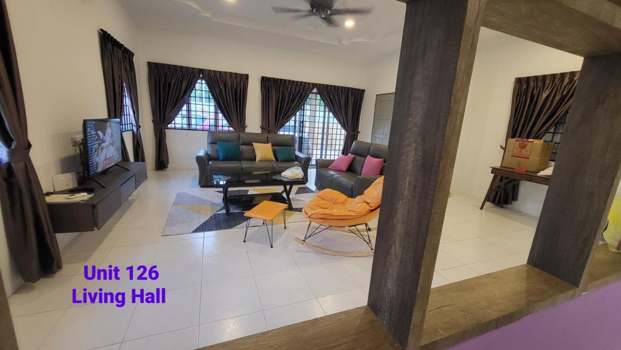 Ipoh Family Villa-Spacious Stay For 21 Or 42Pax Exterior photo
