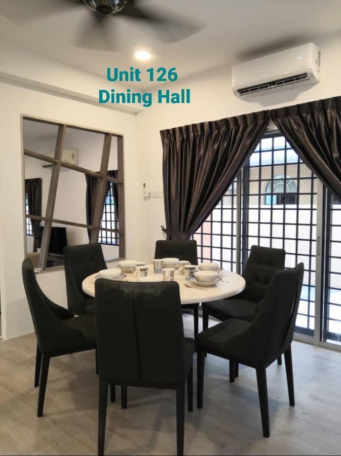 Ipoh Family Villa-Spacious Stay For 21 Or 42Pax Exterior photo